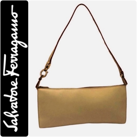 NWT Salvatore Ferragamo Vintage Gancini Pochette - Picture 2 of 8